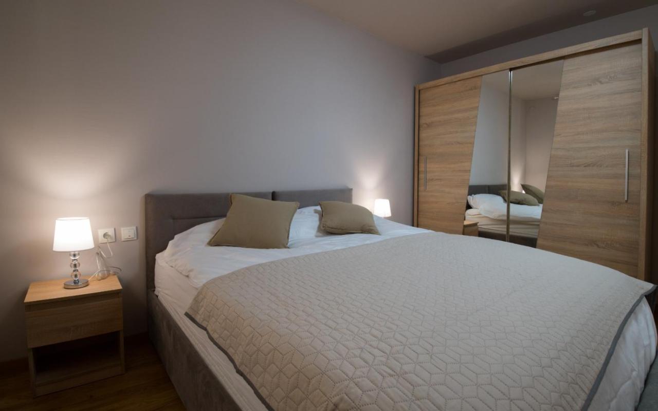 Brand New Aparment With Sea View & Swimming Pool At Ciovo - Villa Fiorentini 特罗吉尔 外观 照片
